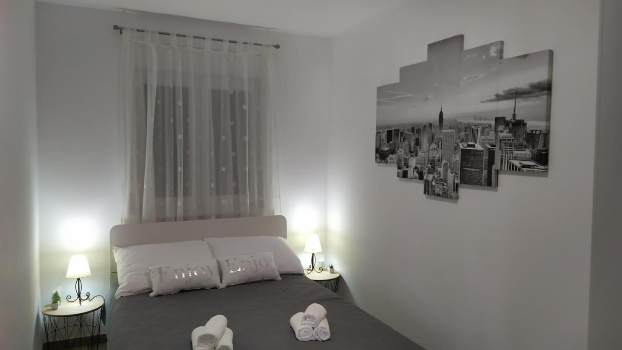 Urban Apartment Vukic Trogir Ngoại thất bức ảnh